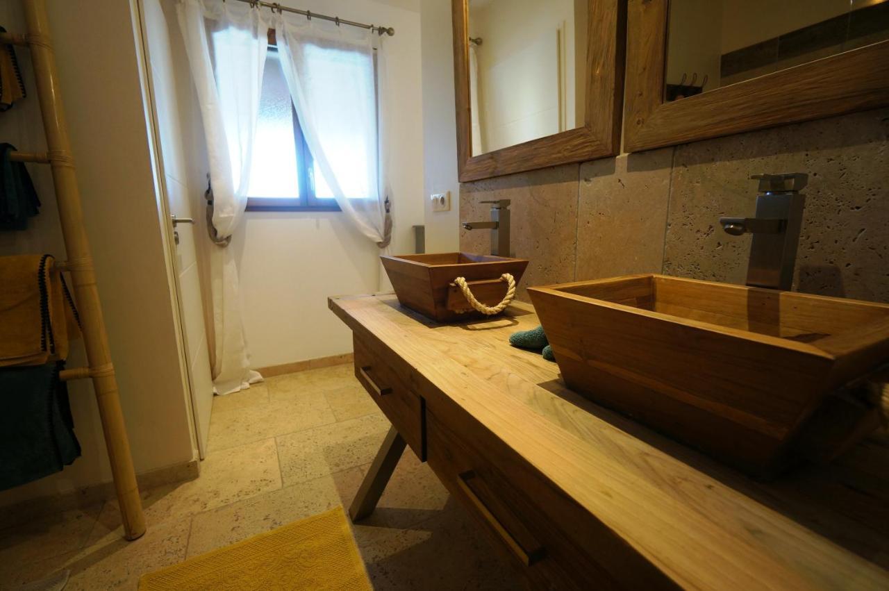 Mas Lou Caloun - Chambre D'Hote Face A La Piscine En Camargue - Les Saintes Maries De La Mer Exterior foto