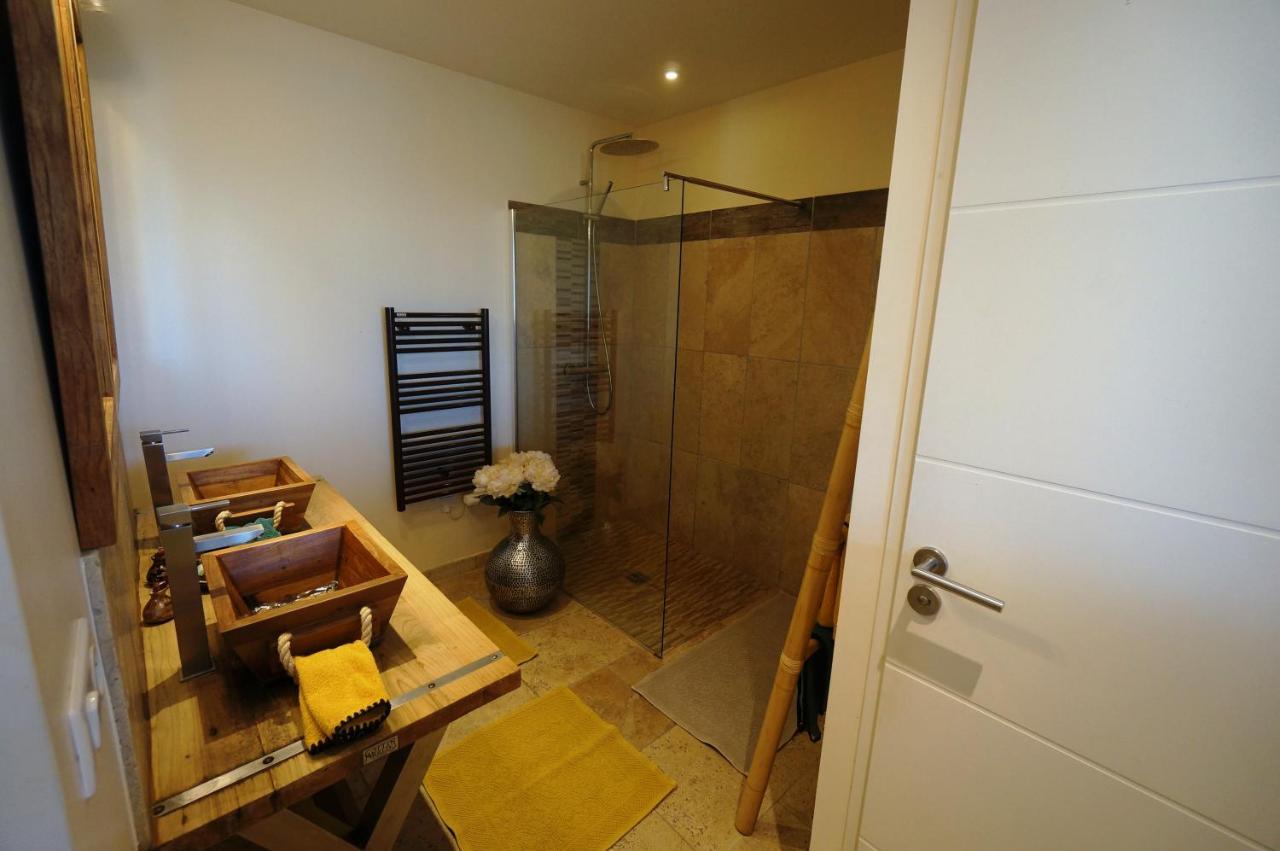 Mas Lou Caloun - Chambre D'Hote Face A La Piscine En Camargue - Les Saintes Maries De La Mer Exterior foto