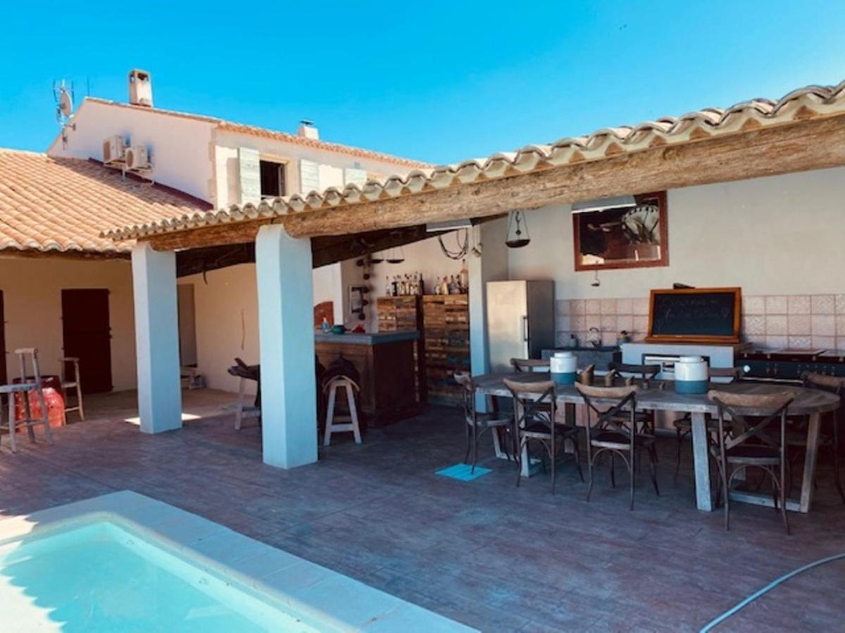 Mas Lou Caloun - Chambre D'Hote Face A La Piscine En Camargue - Les Saintes Maries De La Mer Exterior foto