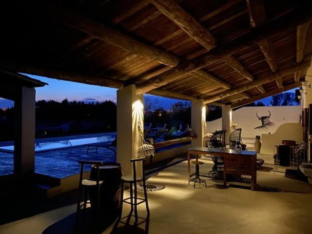 Mas Lou Caloun - Chambre D'Hote Face A La Piscine En Camargue - Les Saintes Maries De La Mer Exterior foto