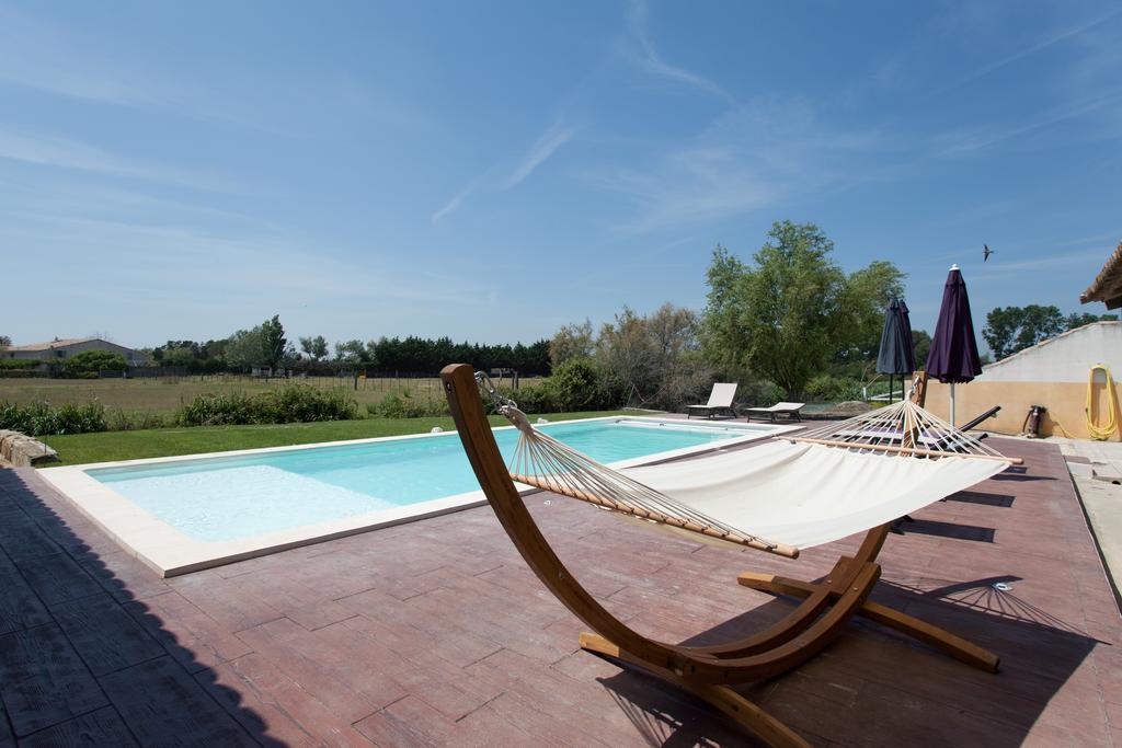 Mas Lou Caloun - Chambre D'Hote Face A La Piscine En Camargue - Les Saintes Maries De La Mer Zimmer foto